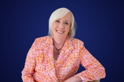 tvr-signal-sf-speaker-christine-boles-navy-400x267-1